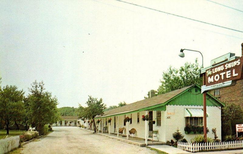 Long Ships Motel - Vintage Postcard (newer photo)